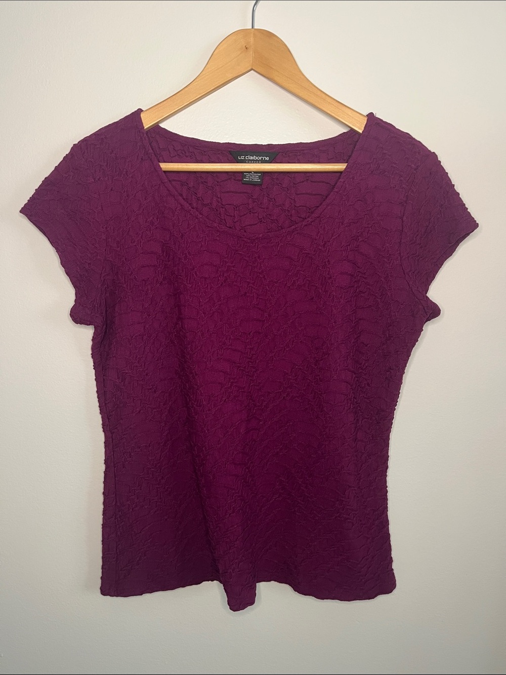 Liz Claiborne Textured Short Sleeve Top